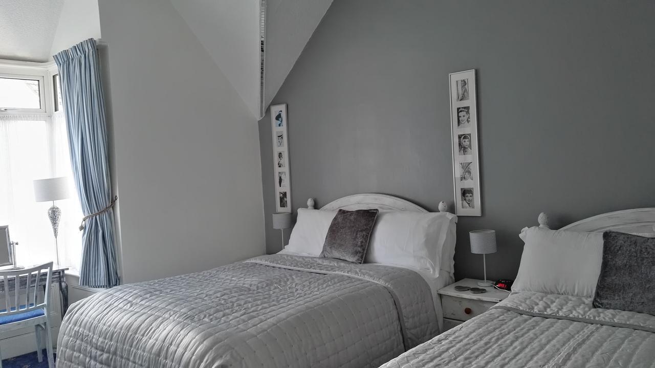 Blue Palms Guest house 4*